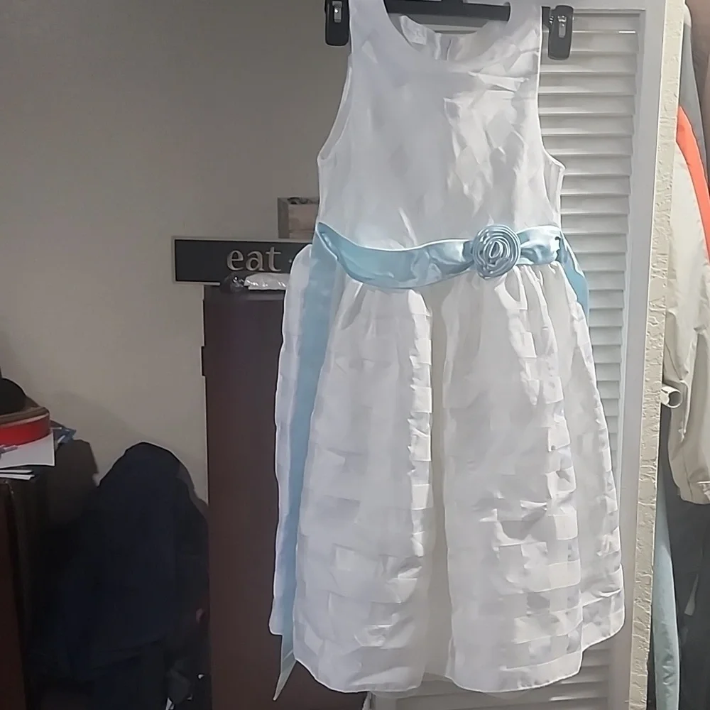 GIRLS DRESS - Picture 2 of 3